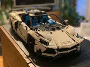 Lamborghini Aventador SVJ Roadster (1:8) Bild 4