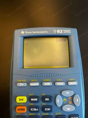 Texas Instruments TI-82 STATS Grafikrechner Bild 2