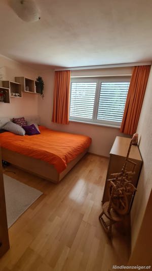 Top gepflegt 2 geschossige 4 Zimmer Wohnung  Bild 6