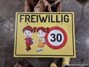 Straßenschild 30 Vorsicht Kinder