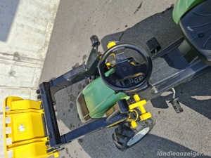 Deutz-Fahr Kindertraktor Bild 4