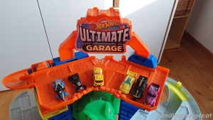 Hot Wheels Ultimate Garage mit T-Rex Angriff  Bild 4