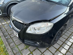 Skoda Roomster  Schwarz  OMTC Frisch Vorgefurt  Bild 3