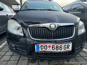 Skoda Roomster  Schwarz  OMTC Frisch Vorgefurt  Bild 2