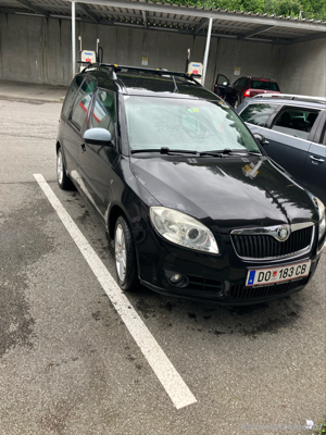 Skoda Roomster  Schwarz  OMTC Frisch Vorgefurt  Bild 5