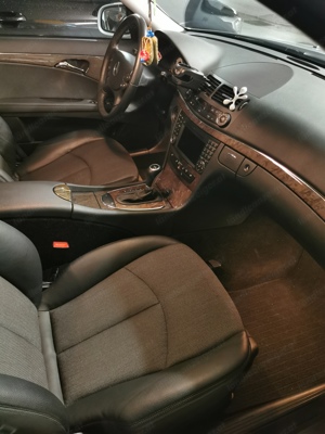 Mercedes E280 4MATIC. 3.0.V6 Bild 6