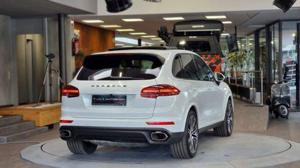 Porsche Cayenne Bild 16