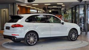 Porsche Cayenne Bild 18