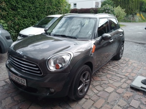 Mini Cooper D All 4 Countryman Allrad Bild 2