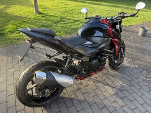 Suzuki GSX-S 750 Naked Bike Bild 3