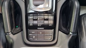 Porsche Cayenne Platinum Edition Monatlich AB: 500,-  Bild 11