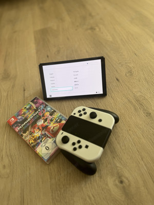 Nintendo Switch OLED inklusive Mario Kart 8 Deluxe Bild 3