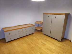 Vintage Schrank & Kommode Set auf Rollen (Ligne Roset, Vintage Design)