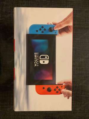 Nintendo Switch Konsole Bild 2