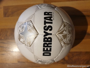 Derbystar Fussball