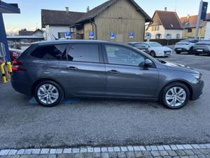 Peugeot 308 2018 Bild 2