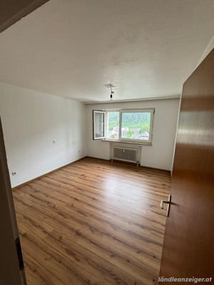 3,5 Zimmer Wohnung mit top Lage und Aussicht Bild 2