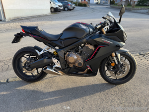 Honda CBR 650 r Bild 3