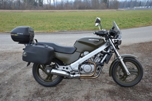 Honda NTV 650 RC33  Bild 4