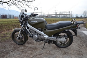 Honda NTV 650 RC33  Bild 6