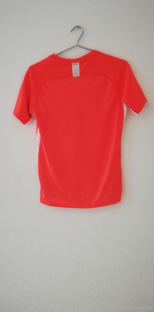 Nike Sportshirt 158 - 170 Bild 3