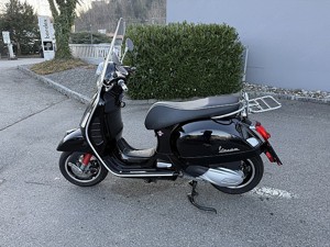 Vespa 300 GTS Abs aus erster Hand mit nur 894 km Neuzustand! Bild 8