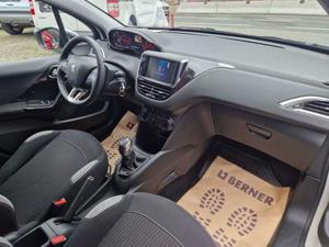 Peugeot 208 Bild 19