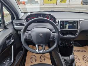 Peugeot 208 Bild 17