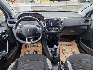 Peugeot 208 Bild 16