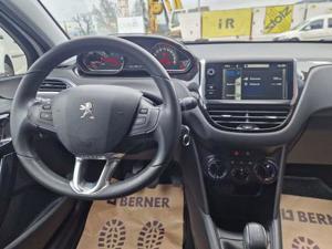 Peugeot 208 Bild 18