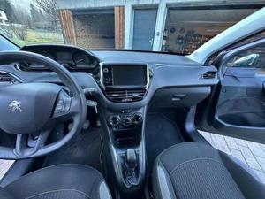 Peugeot 208 Bild 6
