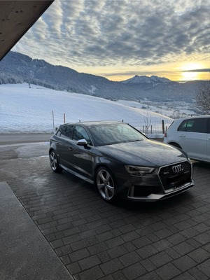 Audi RS3 8V Sportback  Bild 2