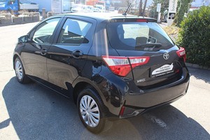 Toyota Yaris 1,0 VVT-i Active aus zweiter Hand Bild 4