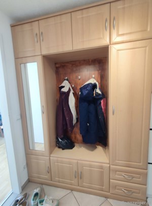 Kasten Garderobe Bild 4