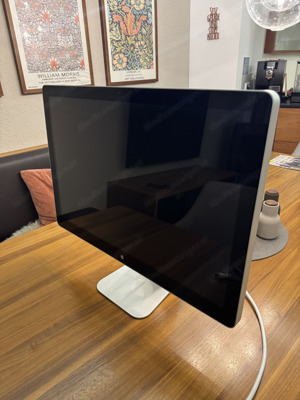 Apple Cinema Display 24" Monitor Bild 2