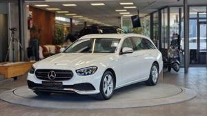 Mercedes-Benz E 220 Bild 1