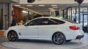 BMW 330 Bild 11