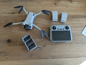 DJI Mini 3 Pro + Fly More Combo