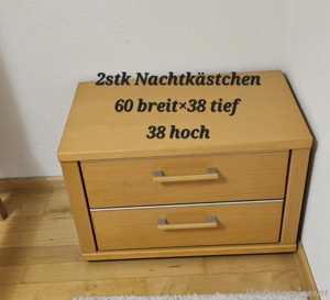 Bett und 2 Nachtkästchen zu verschenken Bild 2