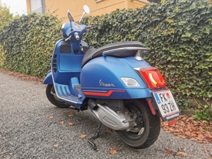 Vespa GTS 300 Supersport Bild 2