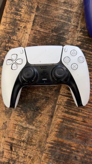 PS 5 controller