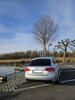 Audi A4 Bild 1