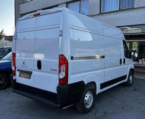 Peugeot Boxer 330 L2H2 Bild 7