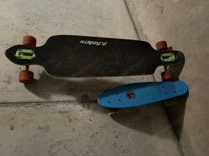 Longboard und Pennyboard