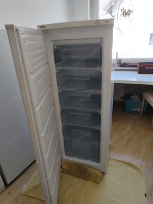 Tiefkühlschrank Bild 2