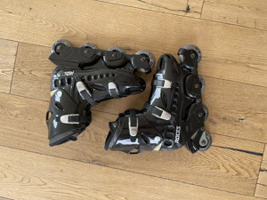 Rollerblades mit Handgelenks- und Knieschoner