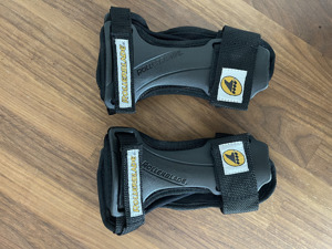 Rollerblades mit Handgelenks- und Knieschoner Bild 2