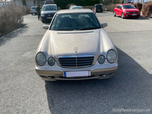 Mercedes E- Klasse  Bild 3