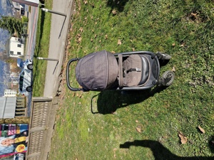 Kinderwagen Joie mit Fusssack Bild 2