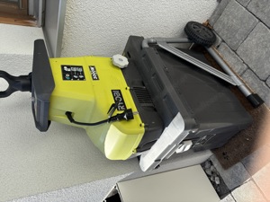 Ryobi Elektrohäcksler RSH3045U zu verkaufen Bild 2